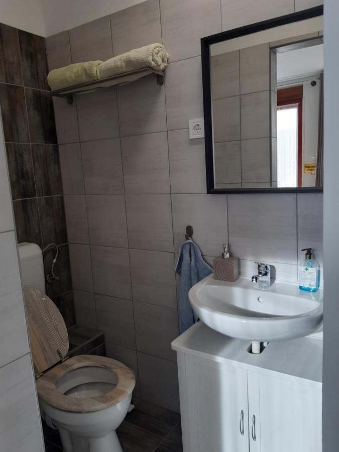 Nora Apartman Gyula Exterior photo